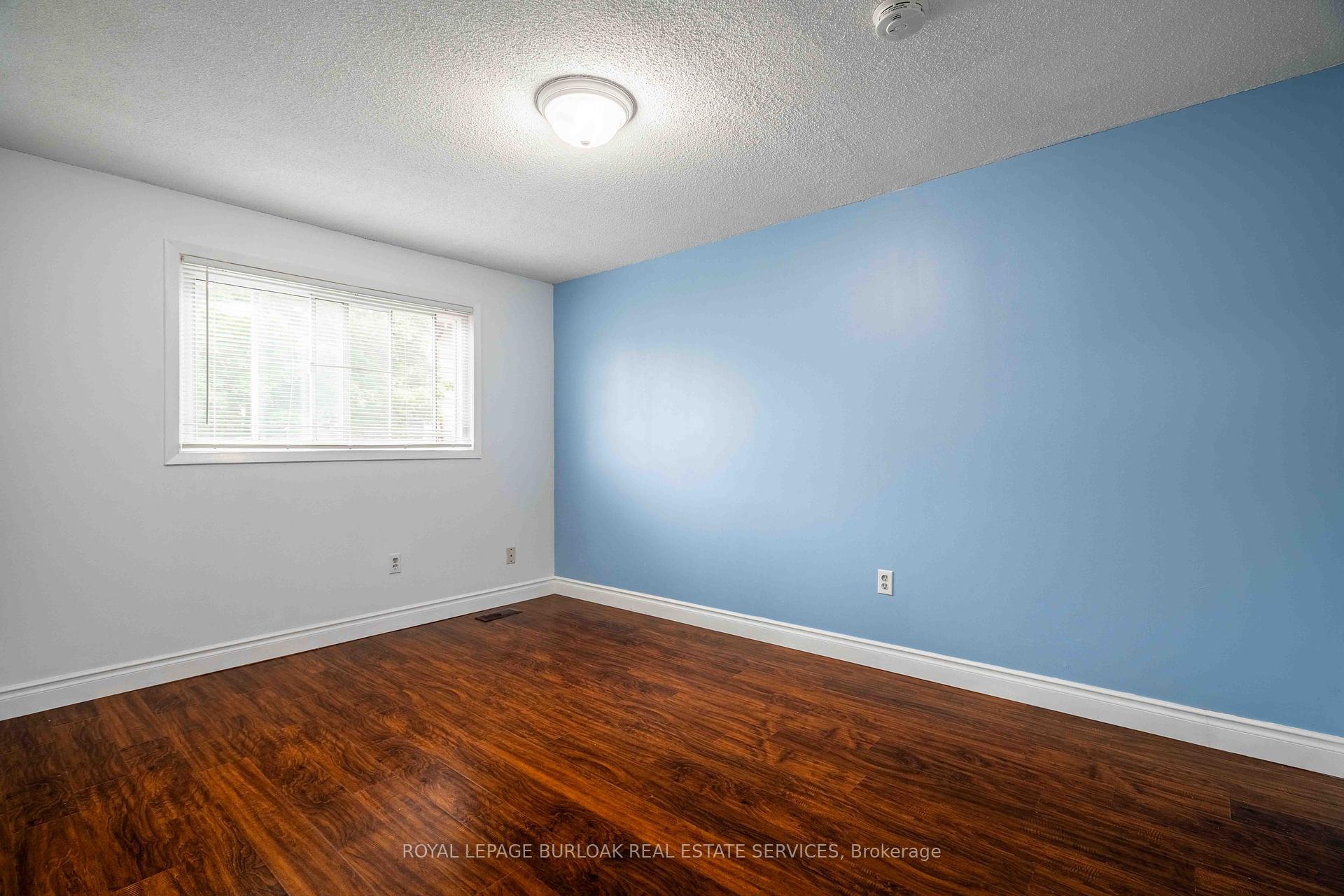 4 Bedrooms Condo at 117 Bonaventure, Hamilton For sale