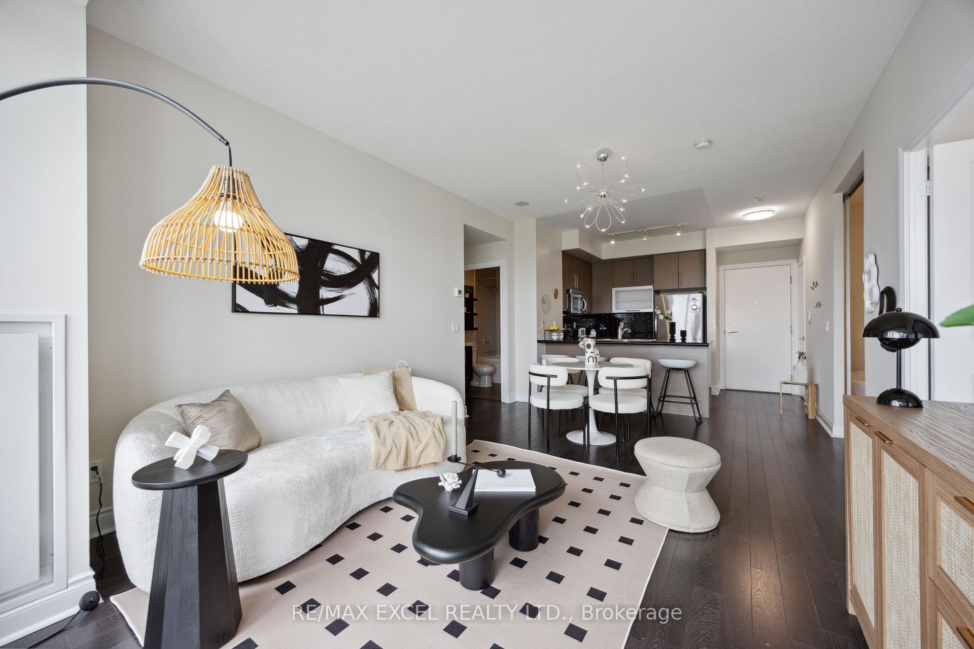 2 Bedrooms Condo at 90 Stadium, Toronto For sale