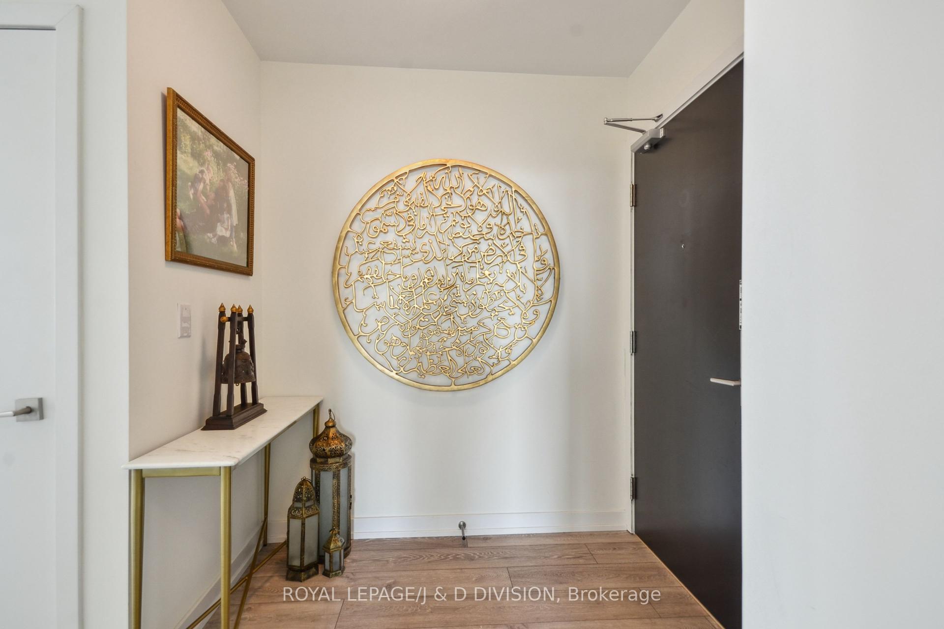 3 Bedrooms Condo at 159 Wellesley, Toronto For sale