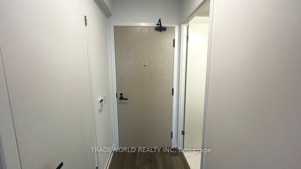 https://trreb-image.ampre.ca/_PH1QFpcl5Jm978KdD_imV46PzFMMTl8EU_YP5rF-PA/rs:fit:960:960/wm:.5:so:0:50:.4/wmsh:10/wmt:PHNwYW4gZm9yZWdyb3VuZD0nd2hpdGUnIGZvbnQ9JzY4Jz5UUkFERVdPUkxEIFJFQUxUWSBJTkMsIEJyb2tlcmFnZTwvc3Bhbj4/L3RycmViL2xpc3RpbmdzLzQwLzk0Lzk4LzY2L3AvZTZjYmRmODYtMDNjNS00NDVhLThiM2EtN2ZjN2M2NzMyYWIzLmpwZWc.jpg