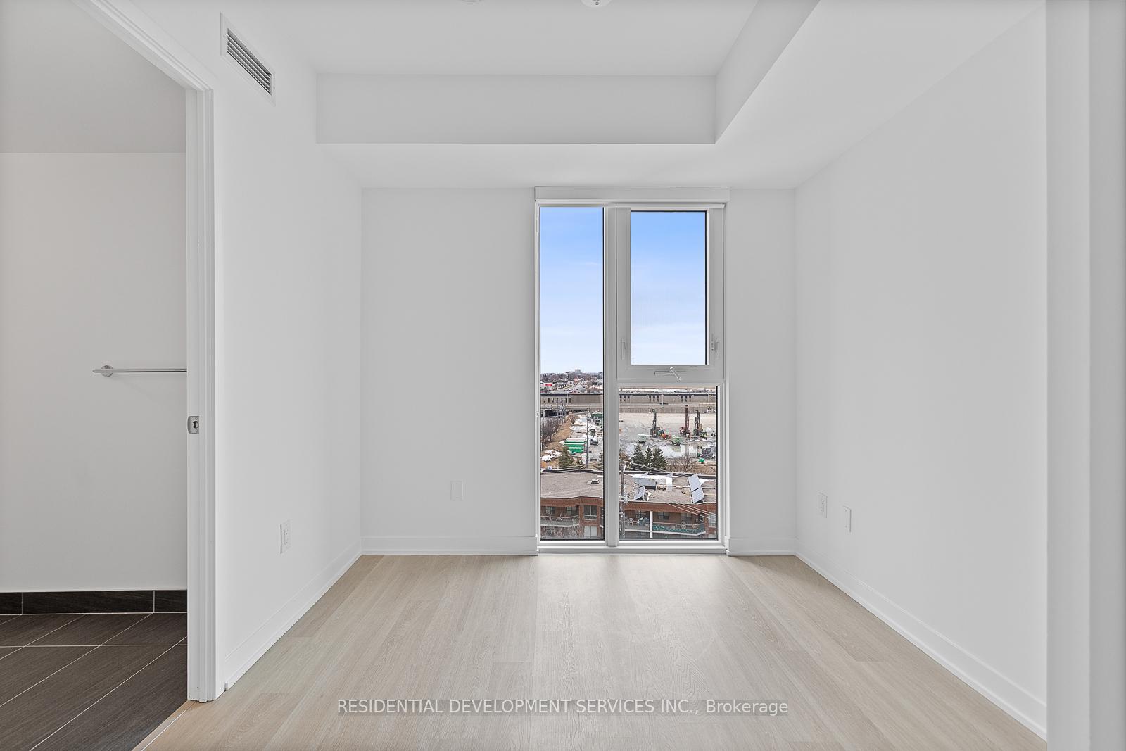 2 Bedrooms Condo at 500 Wilson,  Toronto For sale