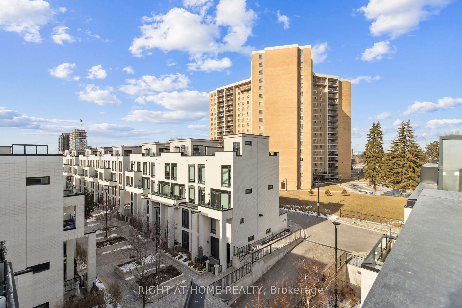 130 Widdicombe Hill Boulevard W, #415