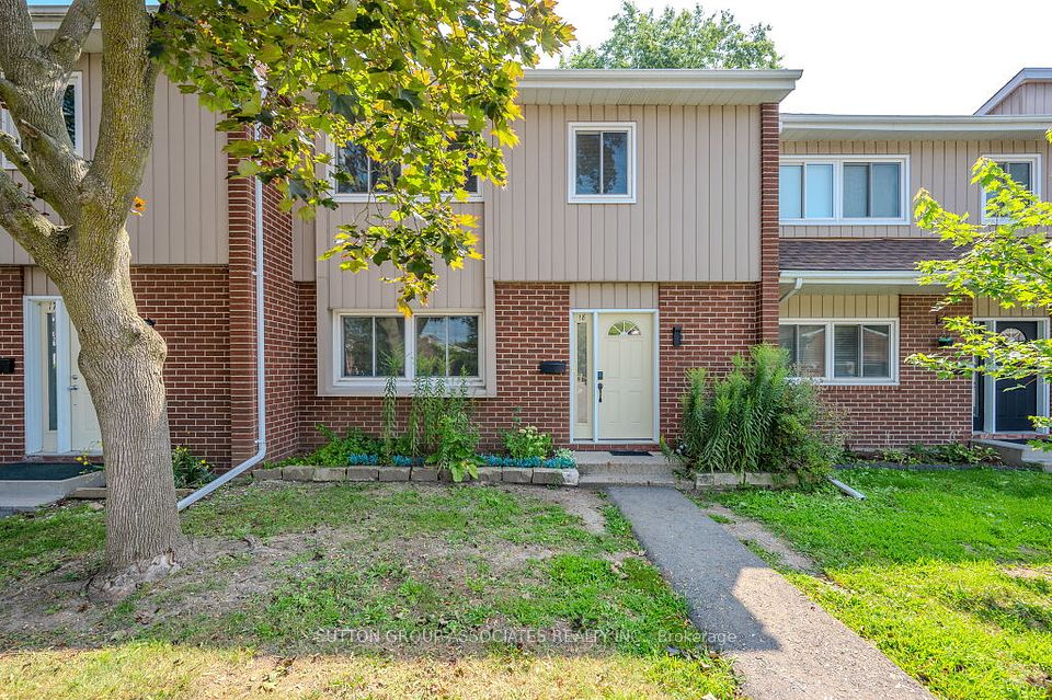 121 University