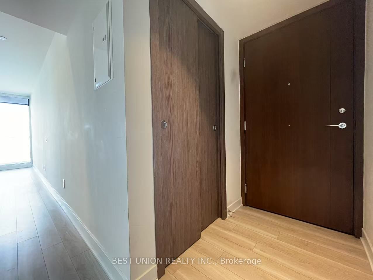 17 Bathurst Street, #3910