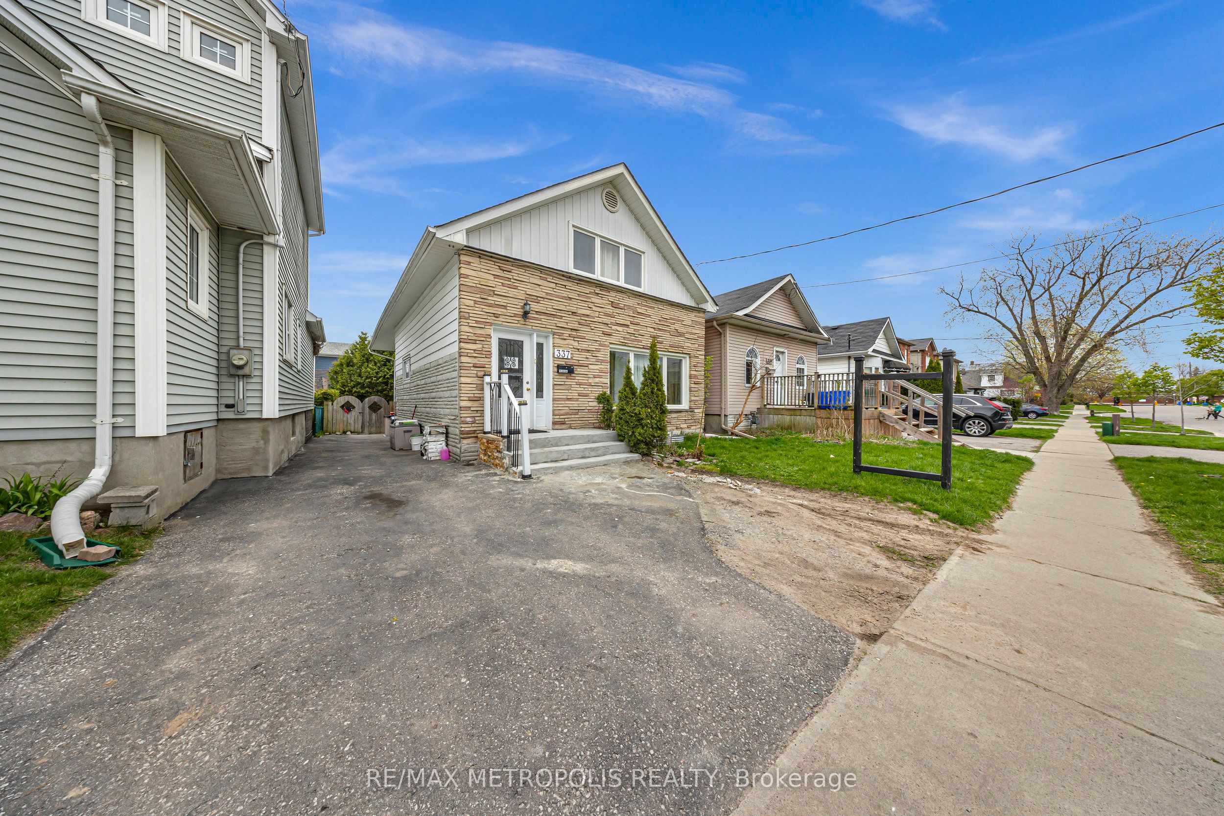 337 Pine Avenue