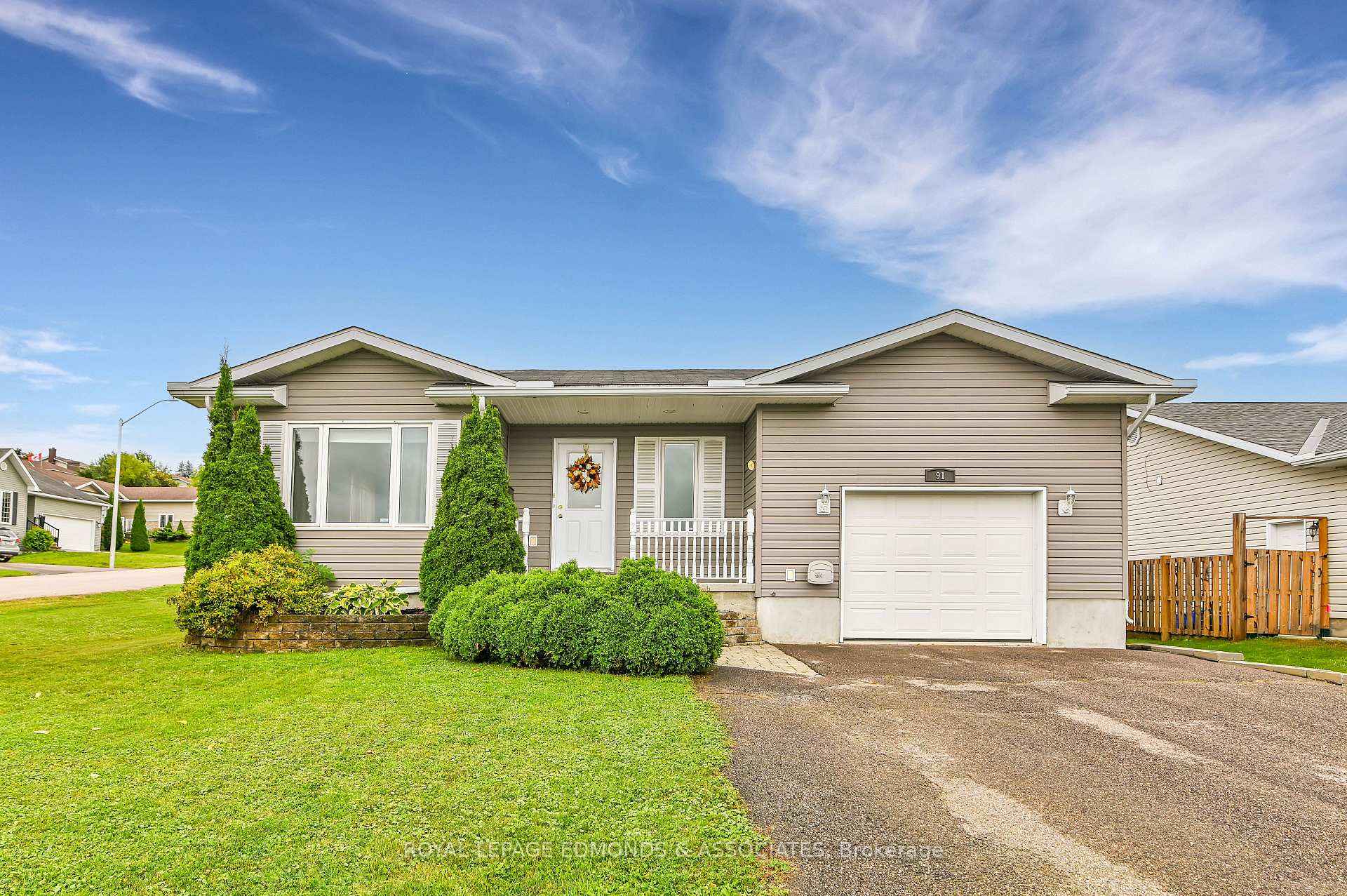 91 Haramis Drive, Renfrew, ON K7V 4M4