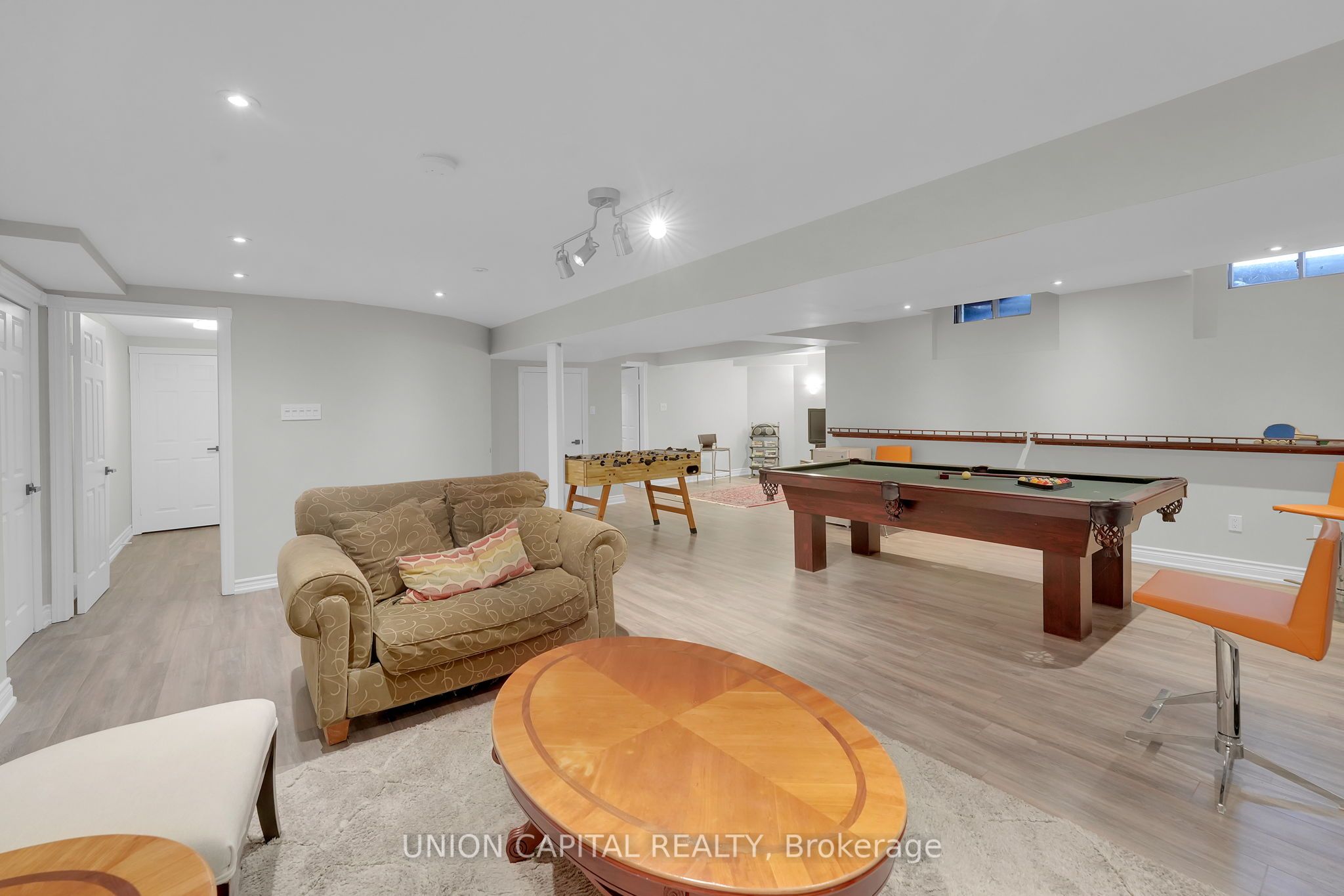 12 Reesor Place