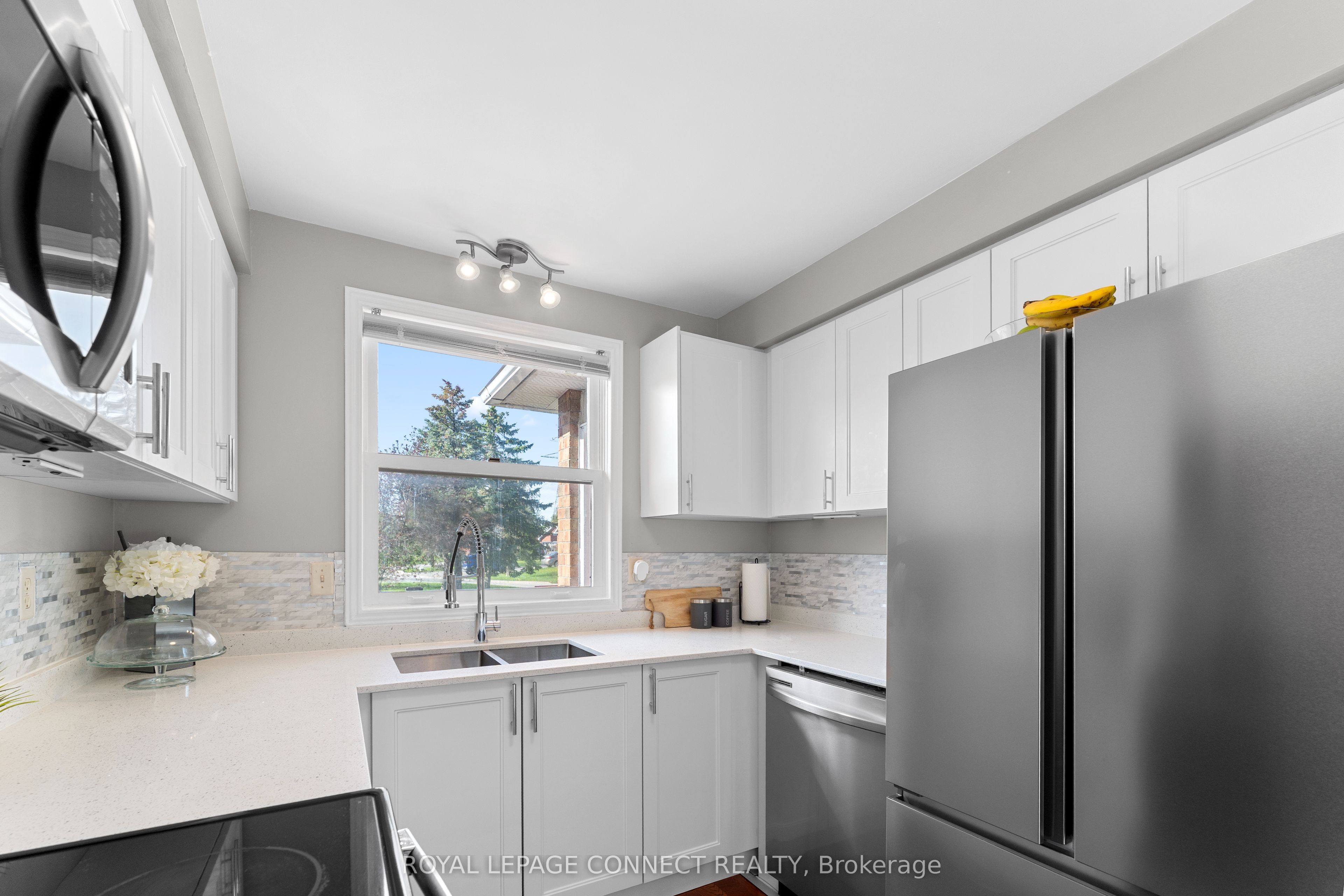 421 Pompano Court