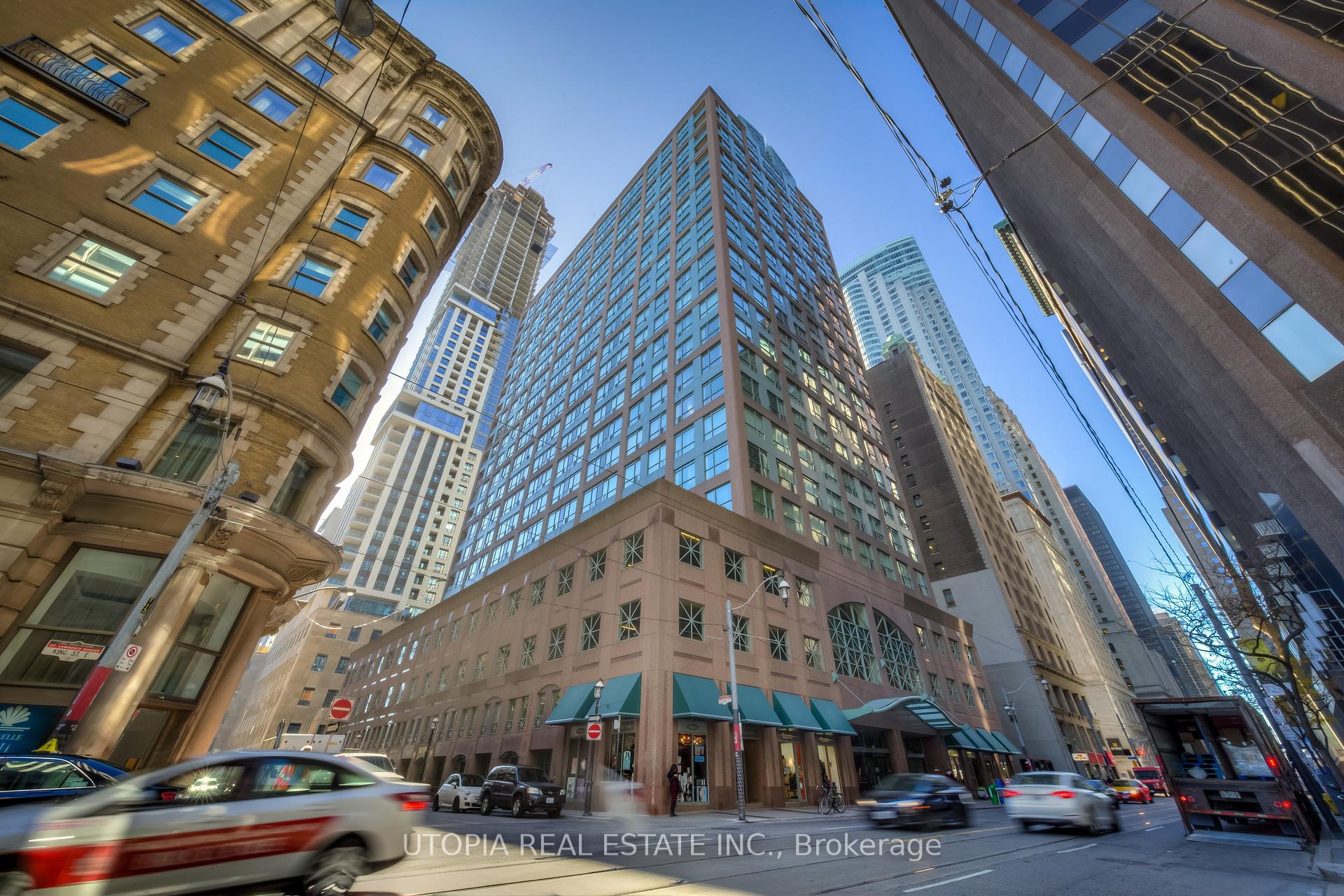 3 Bedrooms Condo at 7 King, Toronto For sale