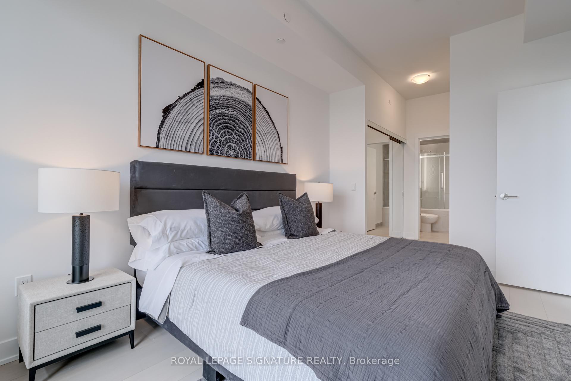 2 Bedrooms Condo at 2 Teagarden, Toronto For sale