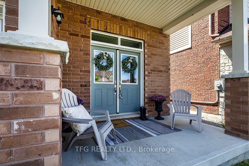 291 Kenneth Cole Drive, Clarington, ON L1C 0W3