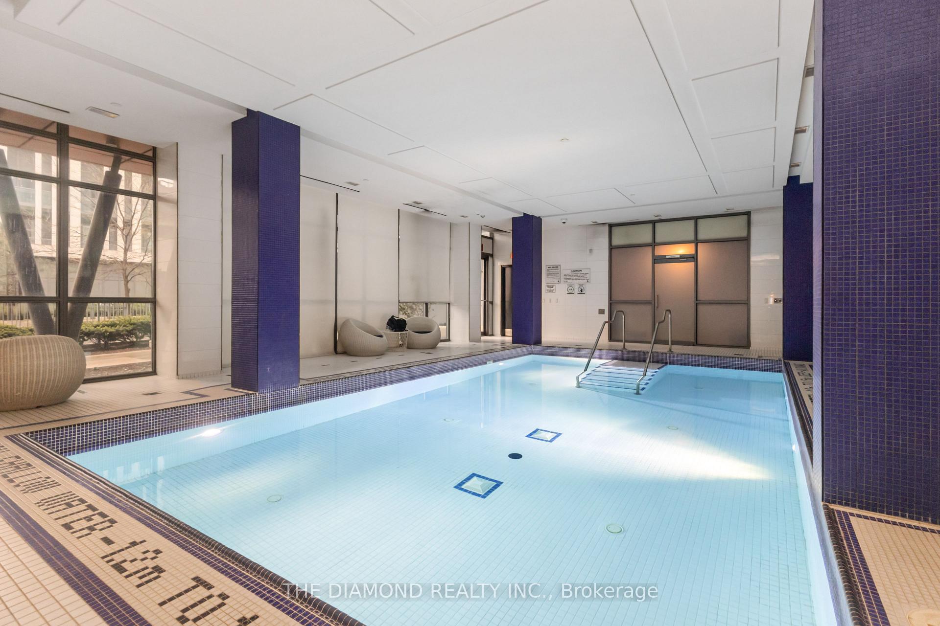 2 Bedrooms Condo at 1185 The Queensway, Toronto For sale