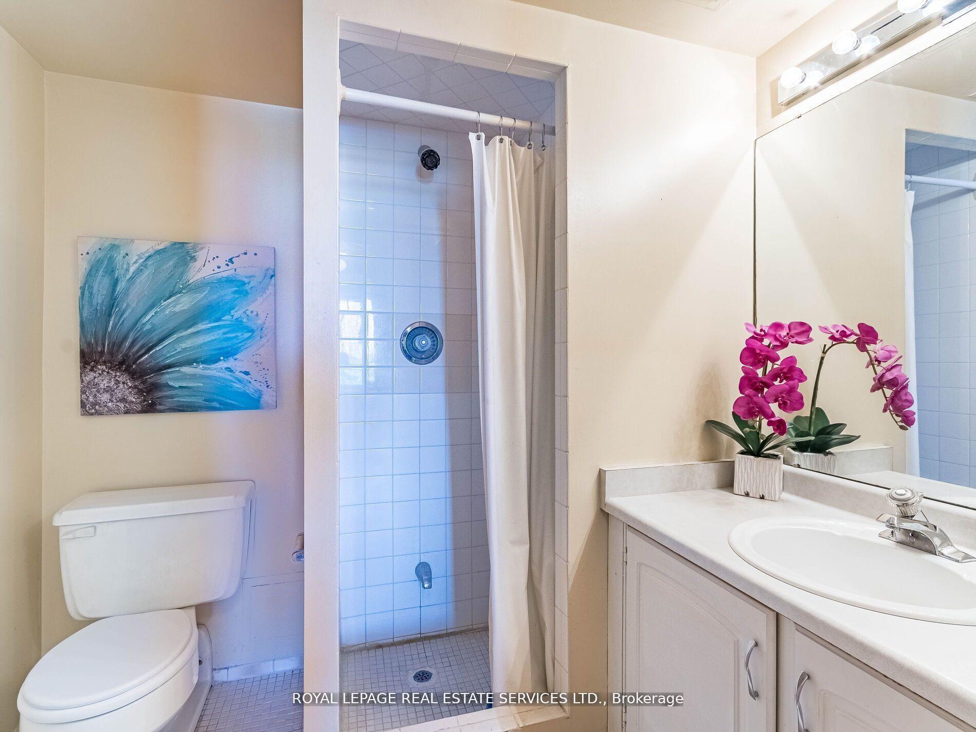 2 Bedrooms Condo at 284 Mill, Toronto For sale