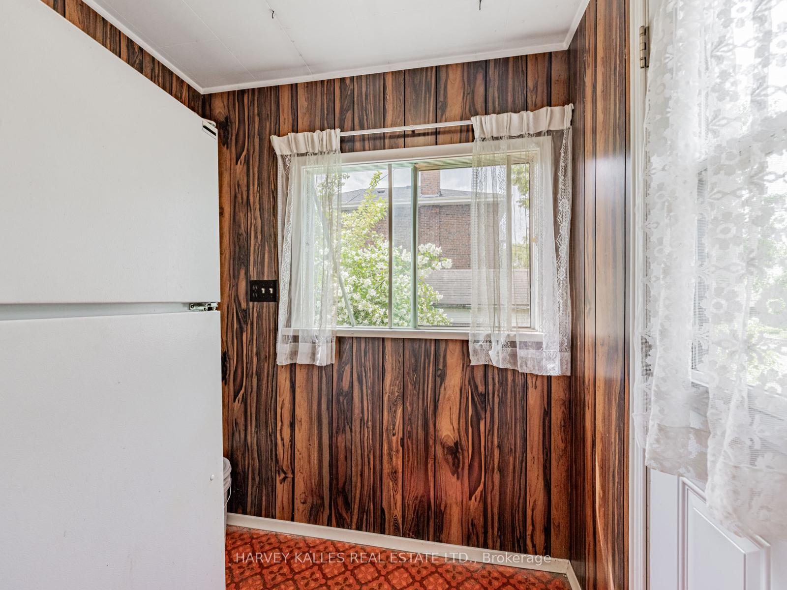 71 Mortimer Avenue