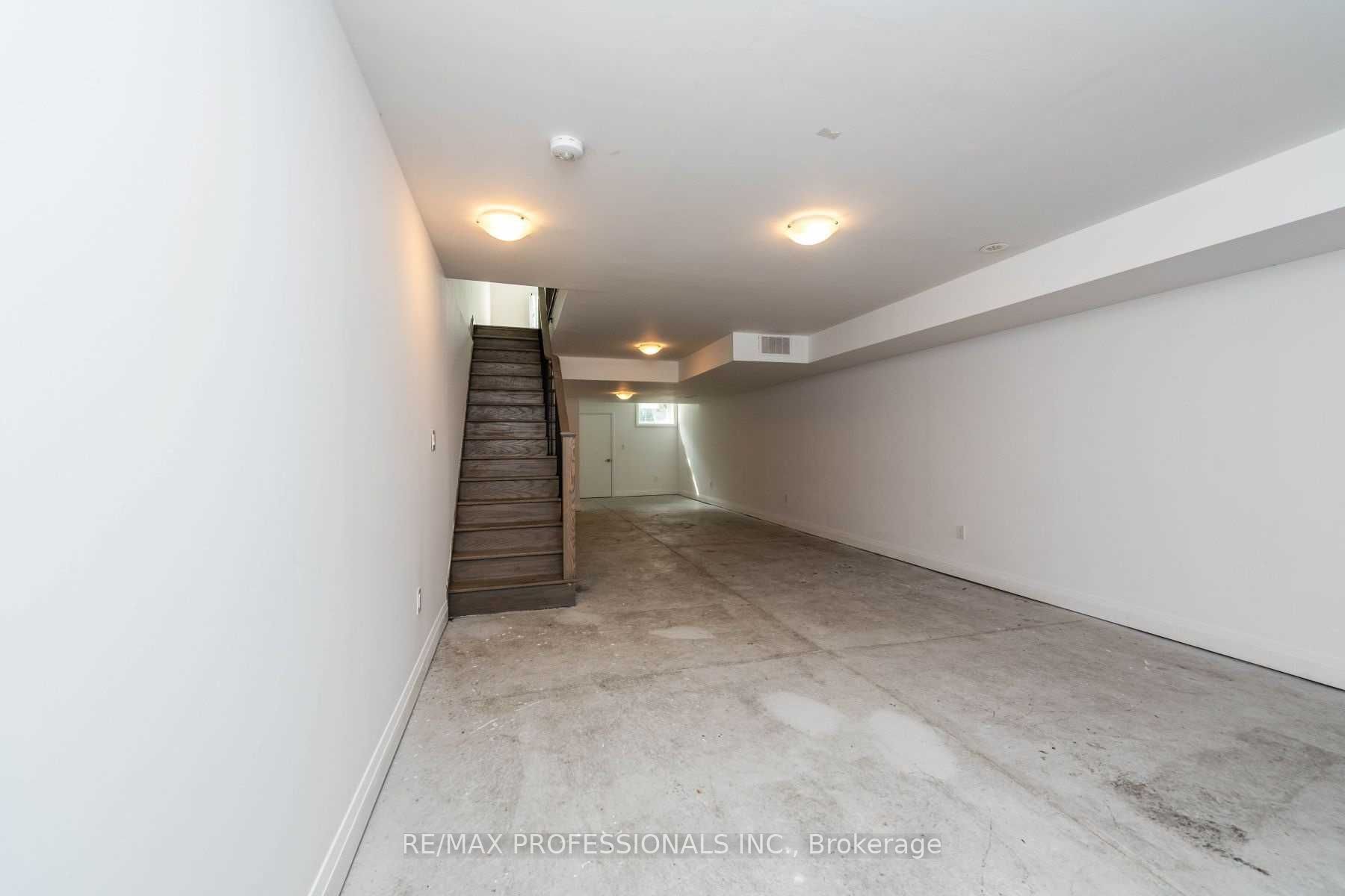 #Th 3 - 16 Mcadam Avenue, Toronto, ON M6A 1S5