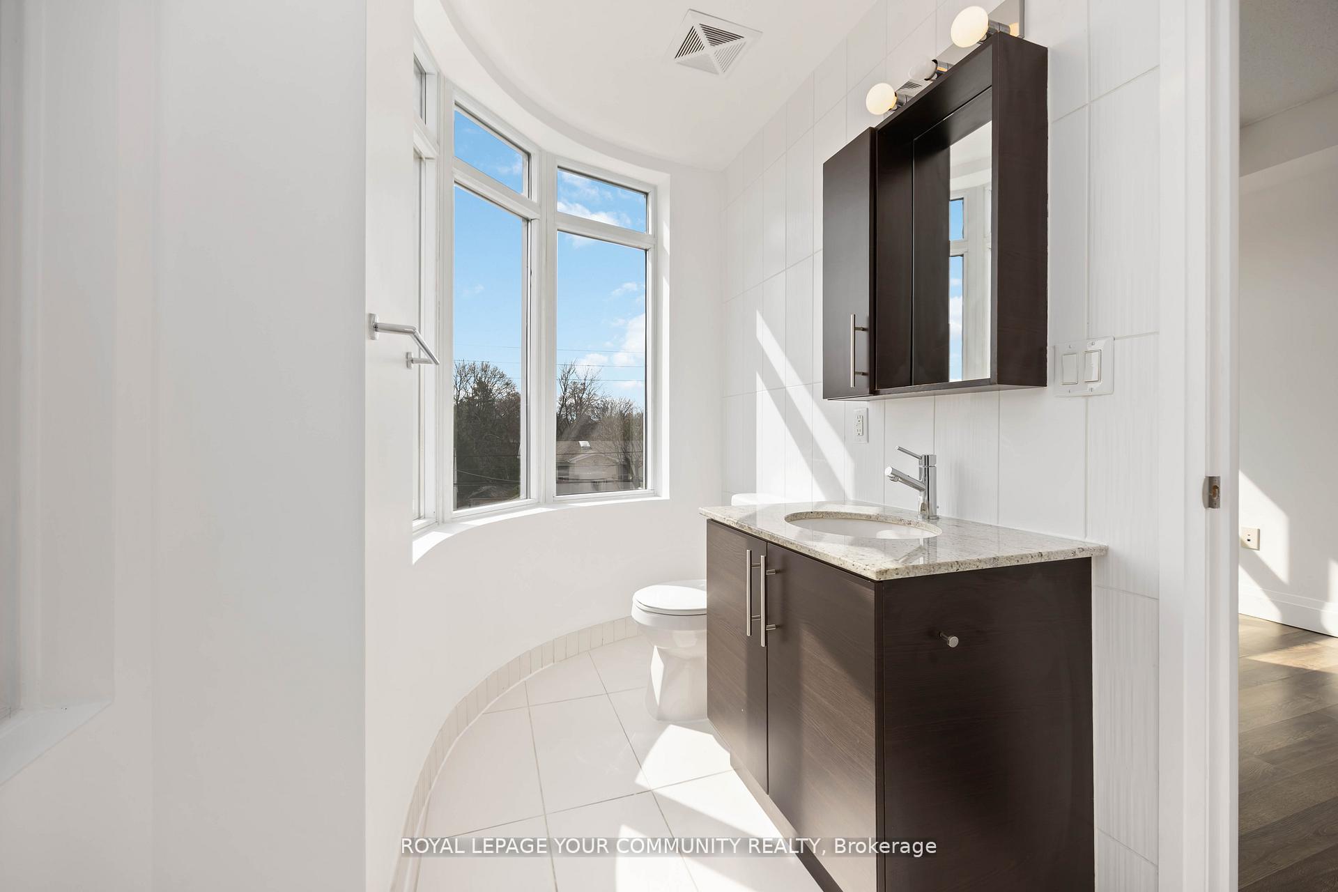 3 Bedrooms Condo at 222 Finch, Toronto For sale