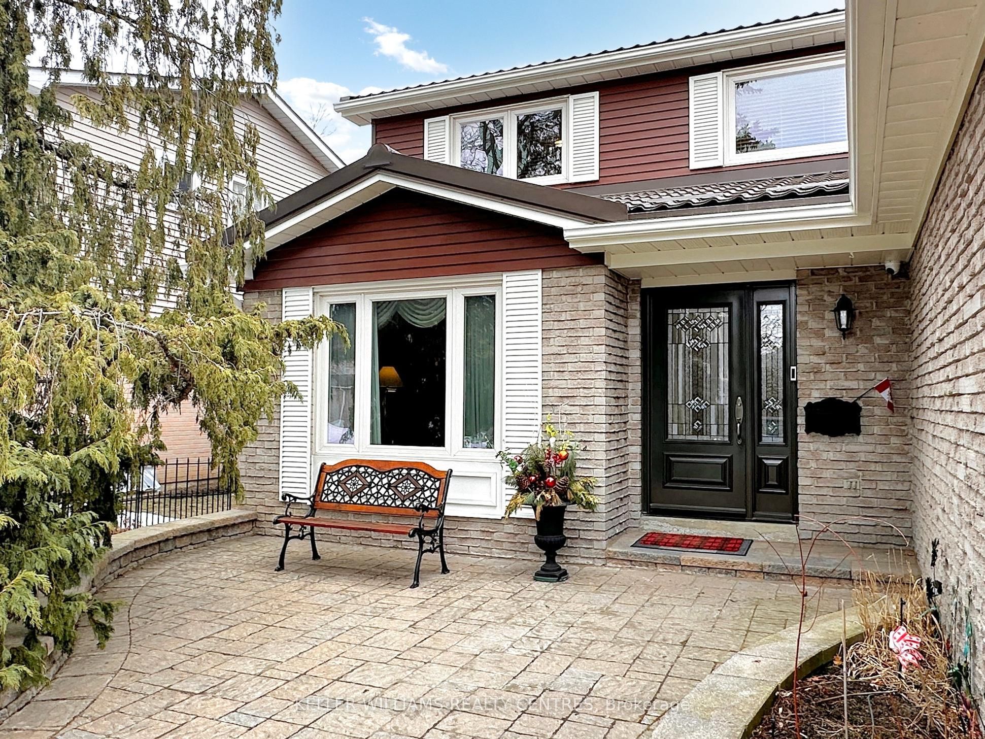 43 Mayvern Crescent