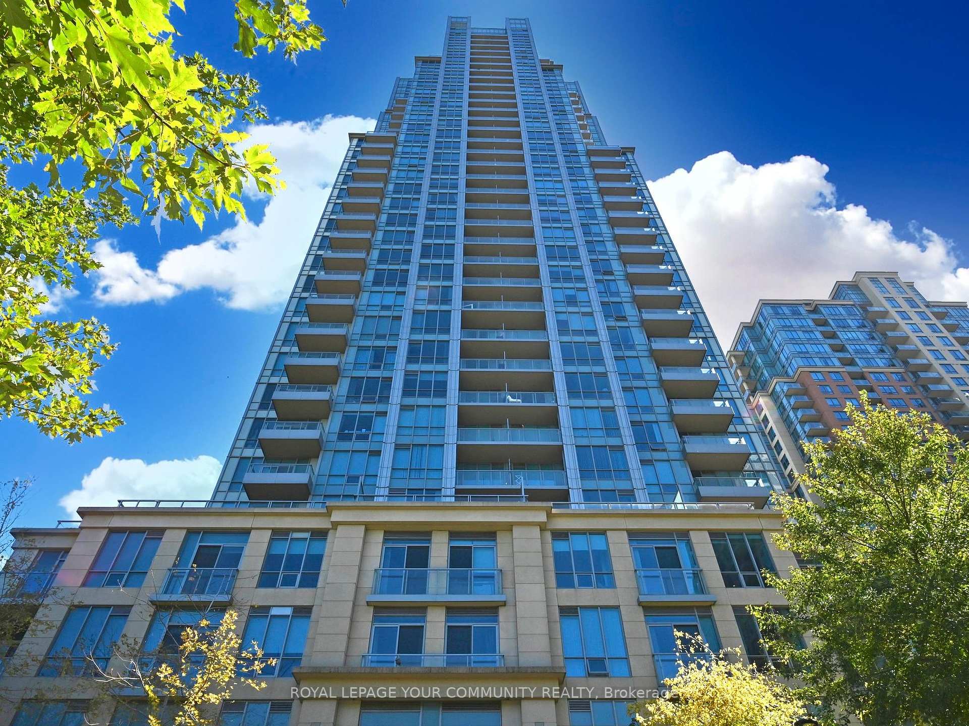 2 Bedrooms Co-op at 15 Viking, Toronto For sale