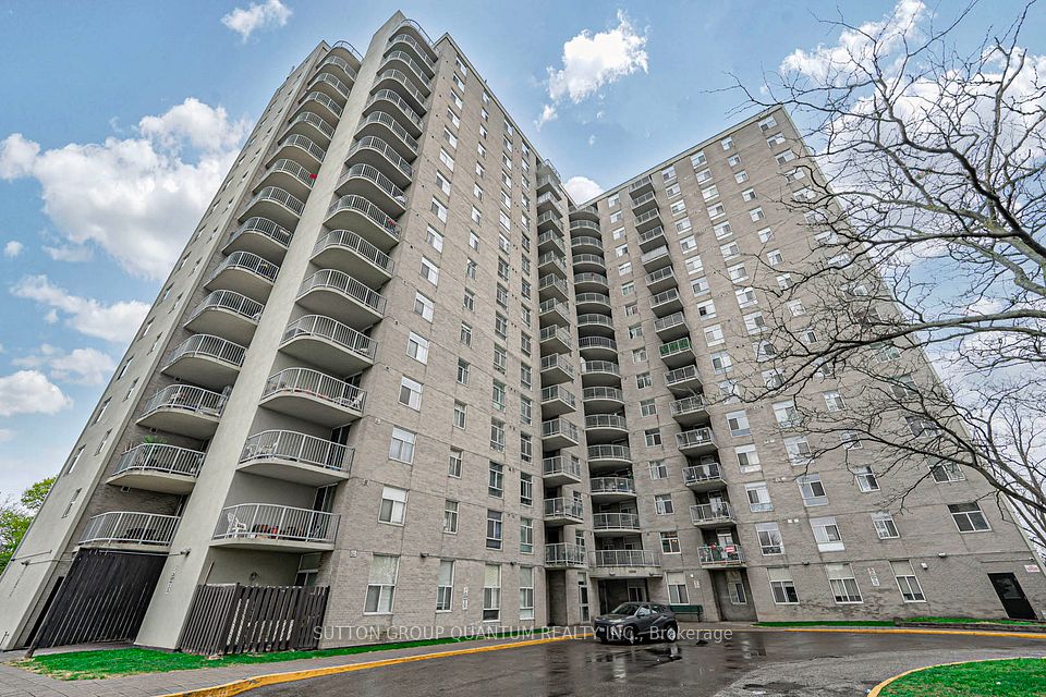 3559 Eglinton