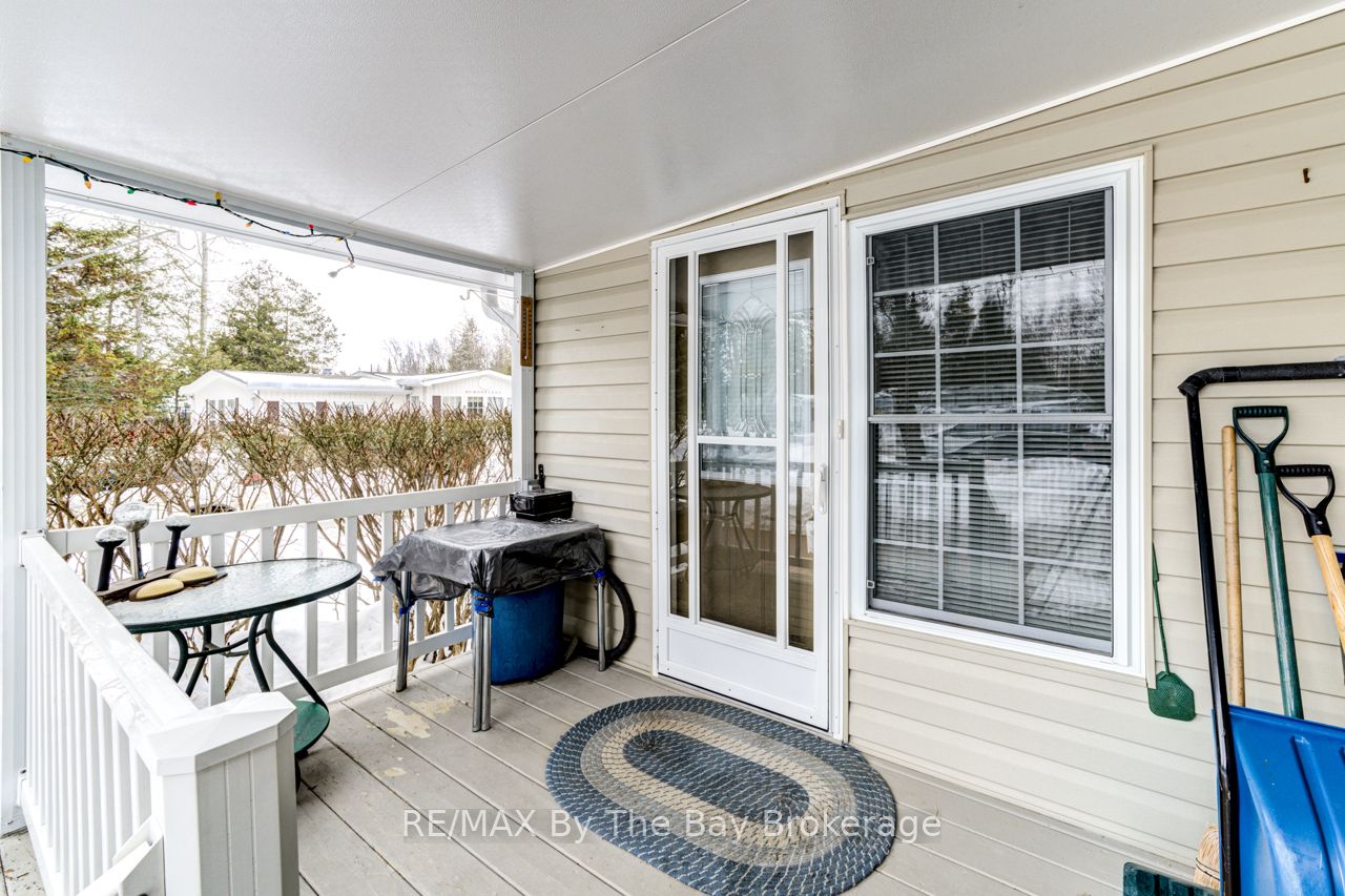 2 TOPAZ Street, Wasaga Beach, ON L9Z 1X7
