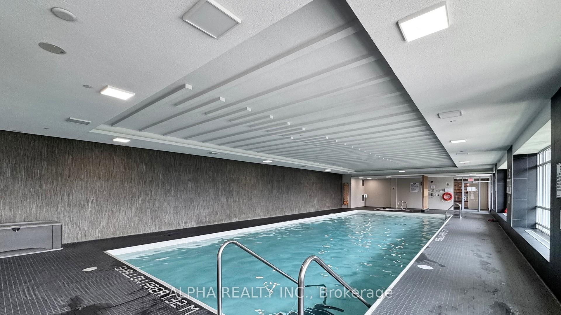 1 Bedroom Condo at 30 Herons Hill, Toronto For sale