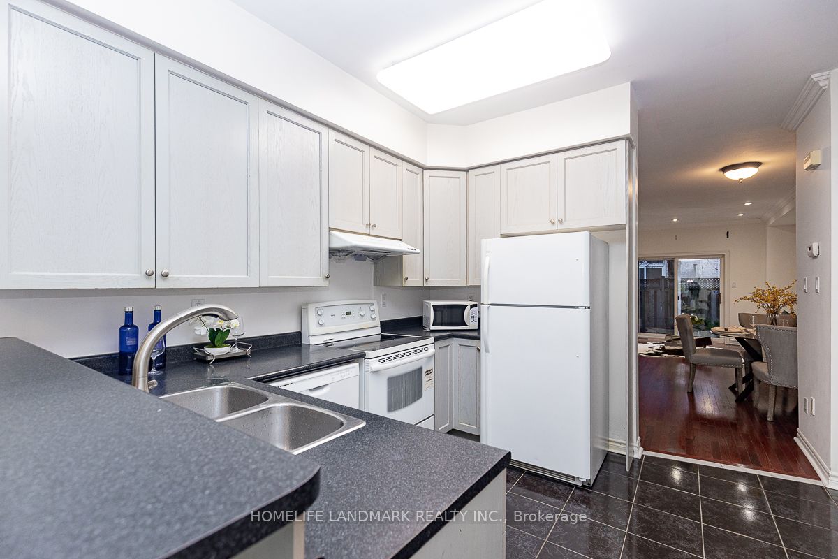 4 William Poole Way, #14