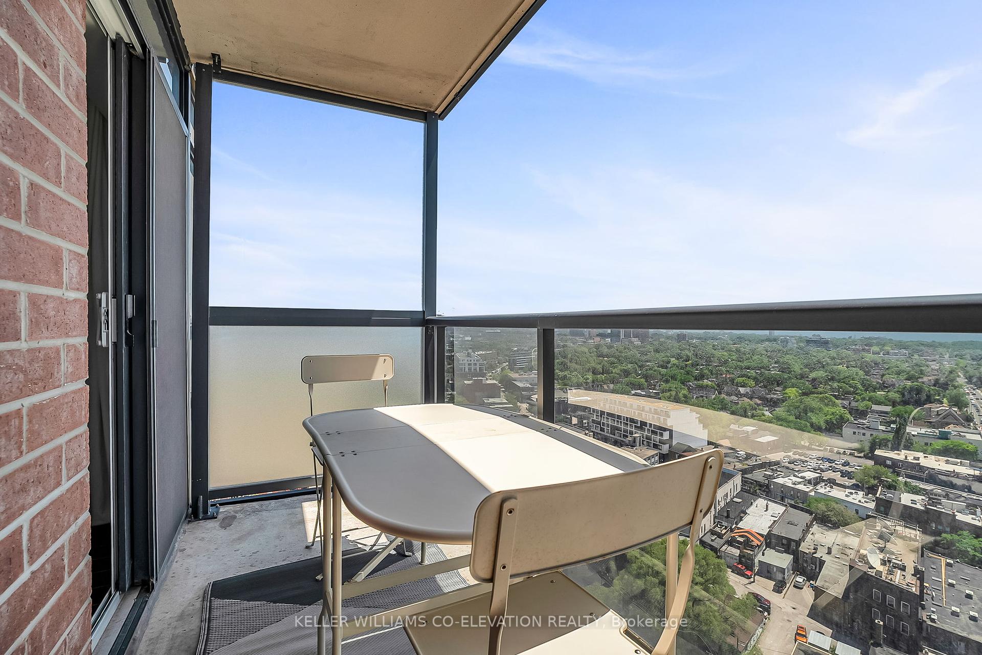 3 Bedrooms Condo at 60 Heintzman, Toronto For sale