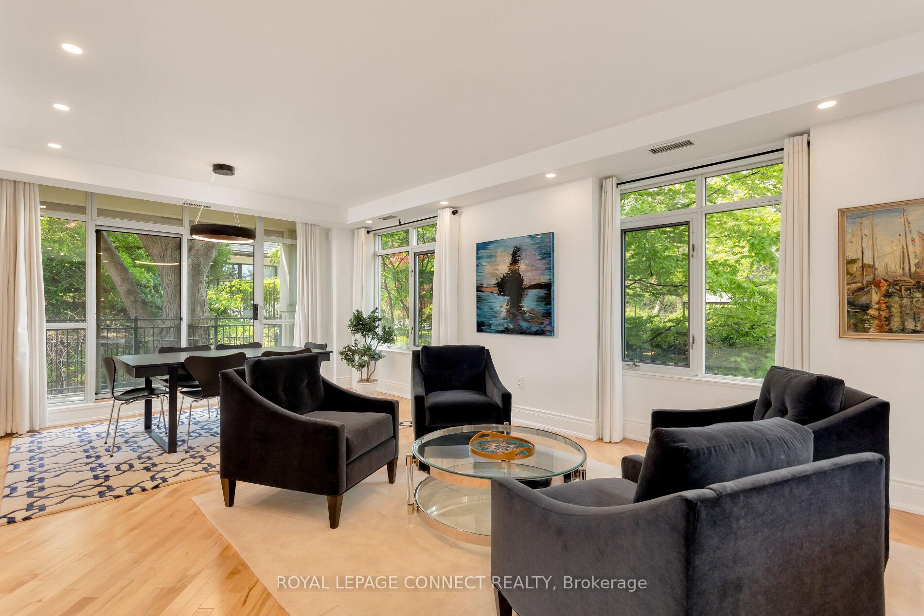 3 Bedrooms Condo at 12 Old Mill,  Toronto For sale