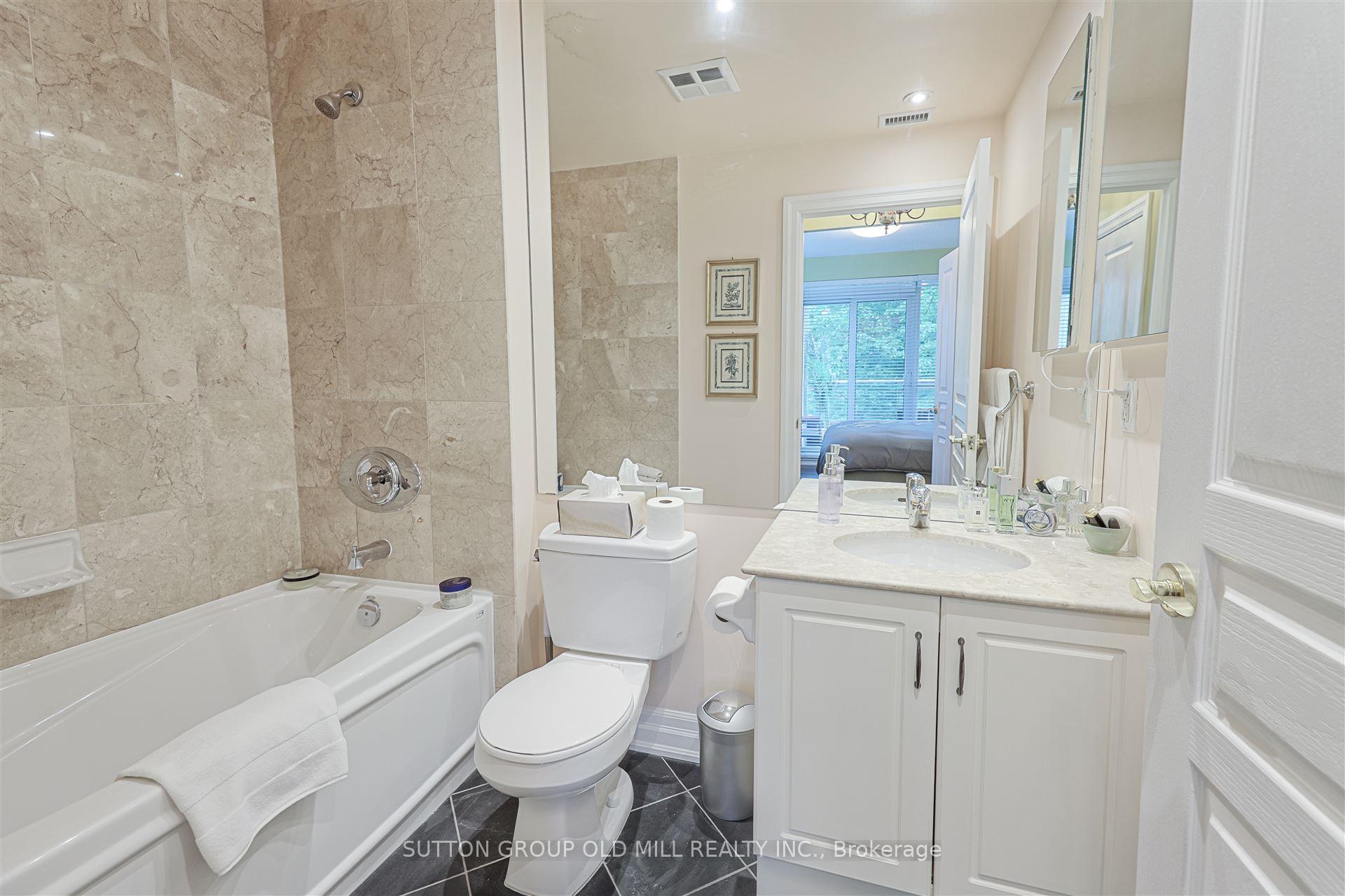 2 Bedrooms Condo at 2087 Lake Shore, Toronto For sale