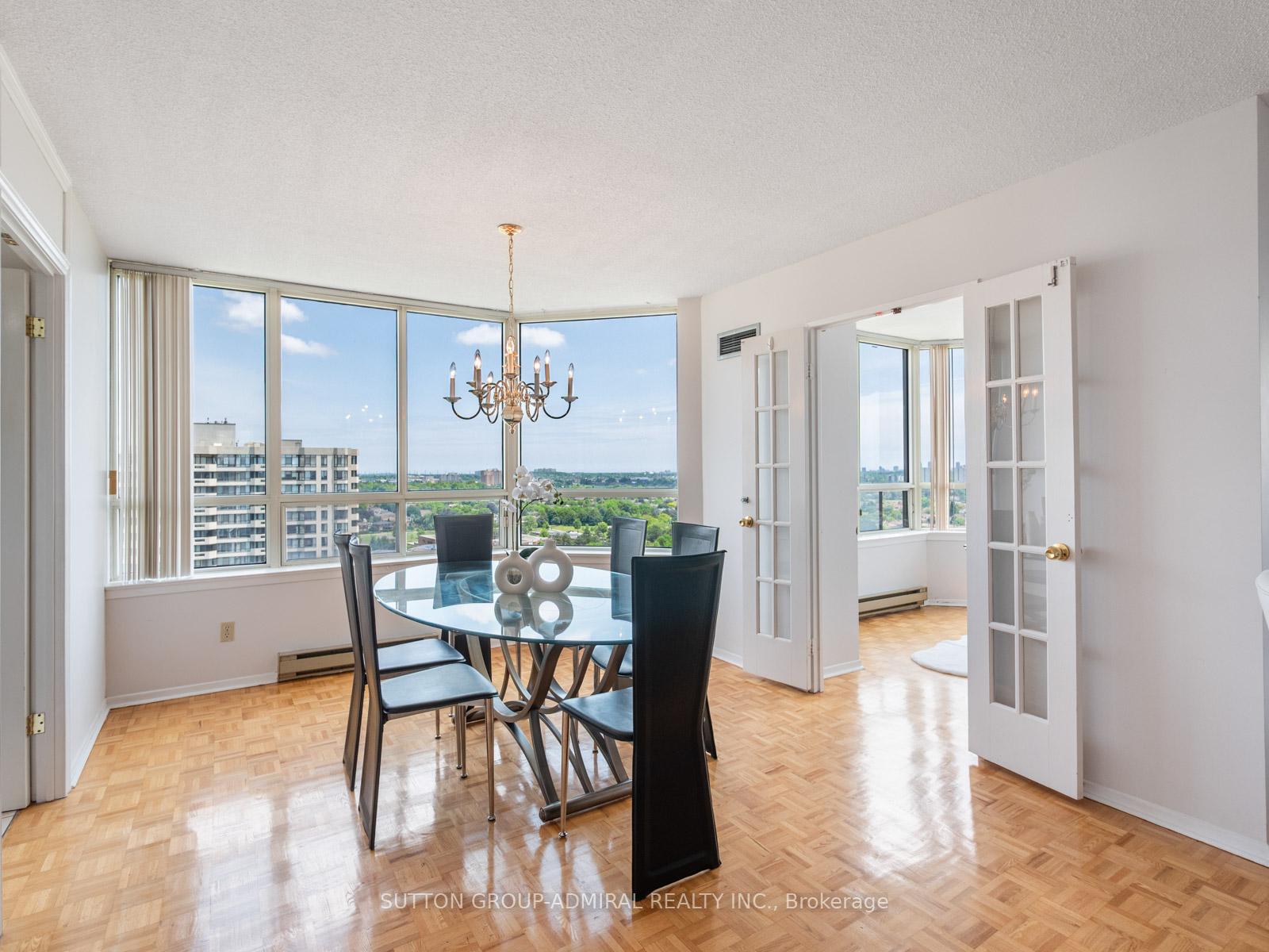 3 Bedrooms Condo at 175 Bamburgh, Toronto For sale