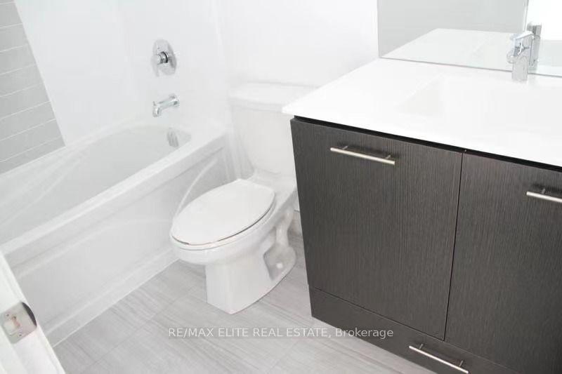 2 Bedrooms Condo at 435 Richmond, Toronto For sale