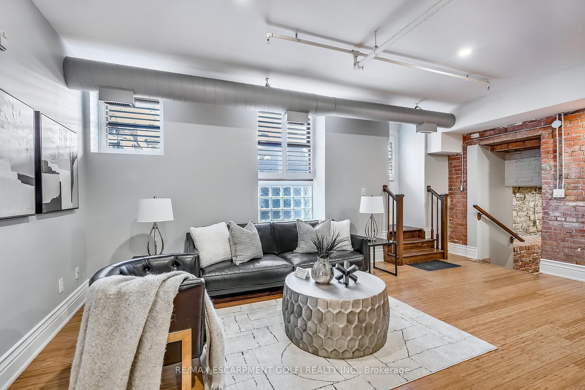 1 Bedroom Condo at 200 STINSON, Hamilton For sale