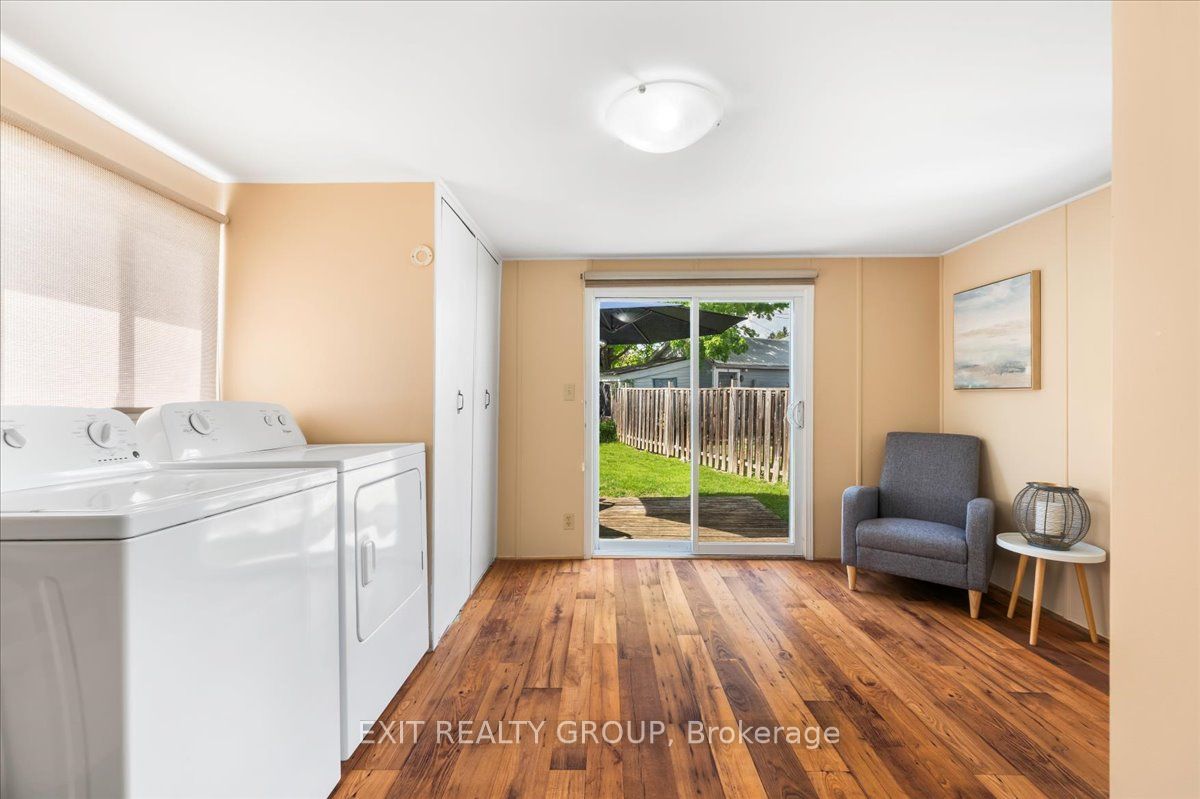 12 Garry Street
