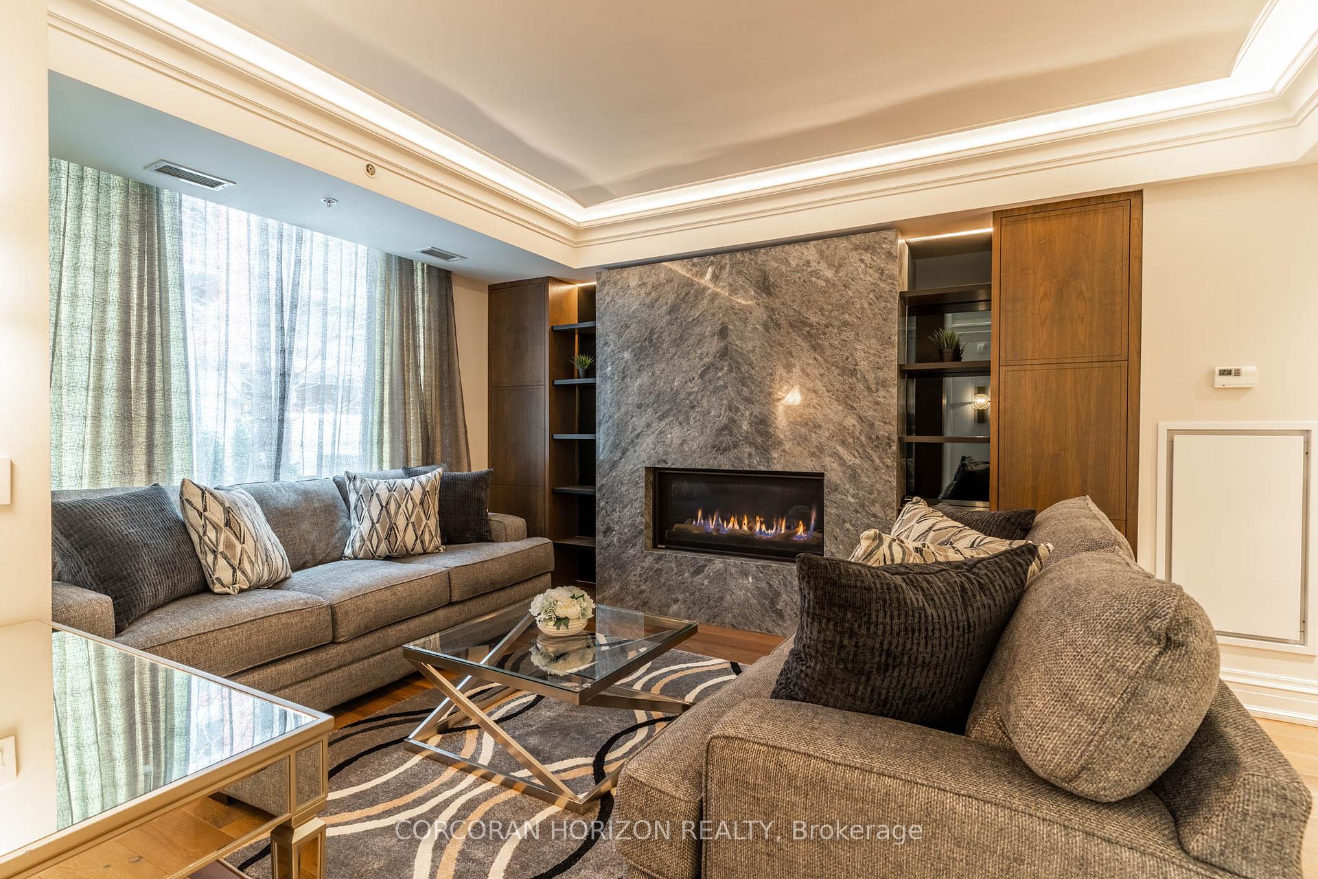 4 Bedrooms Condo at 30 Nelson, Toronto For sale
