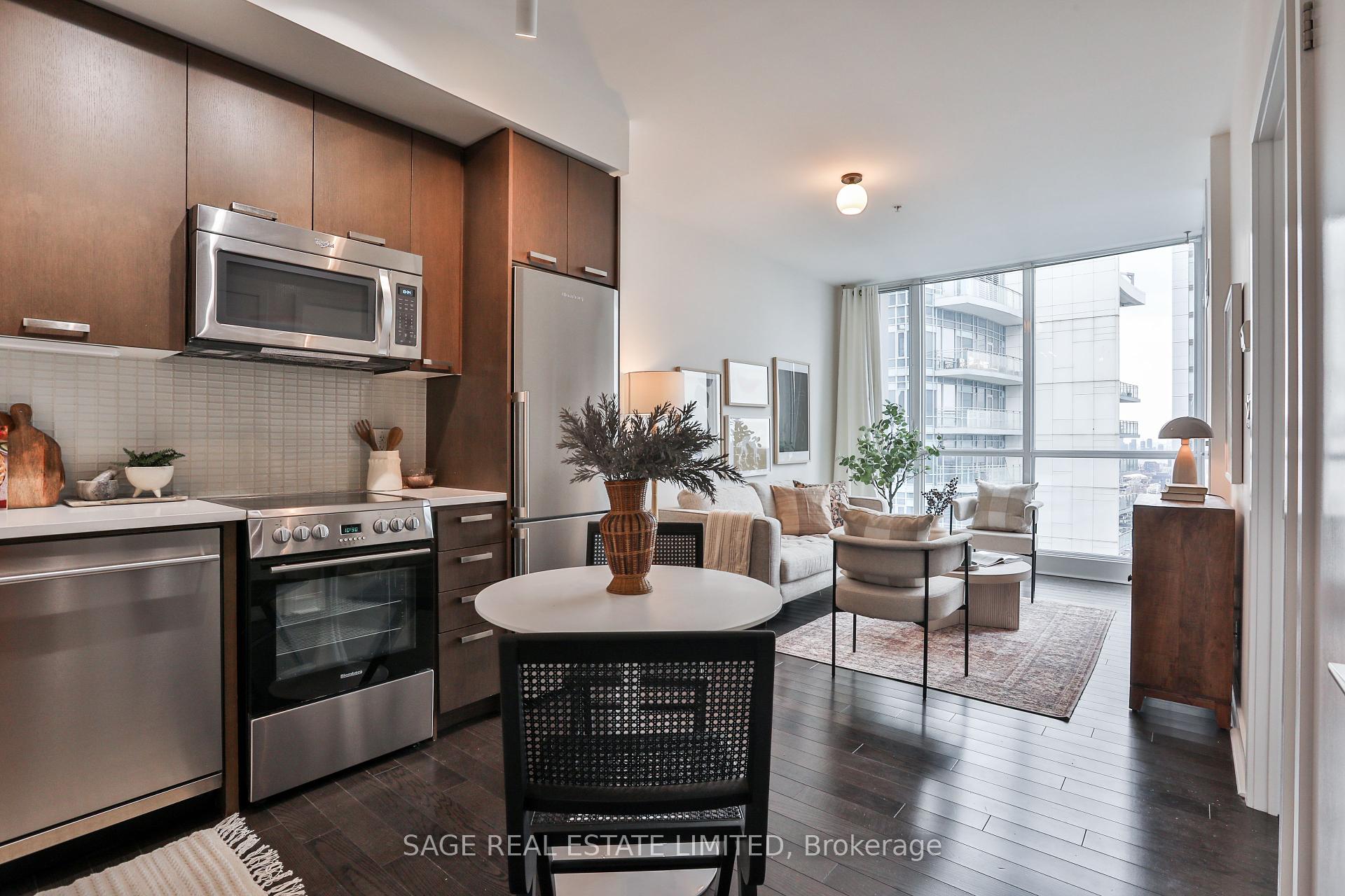 1 Bedroom Condo at 295 Adelaide,  Toronto For sale