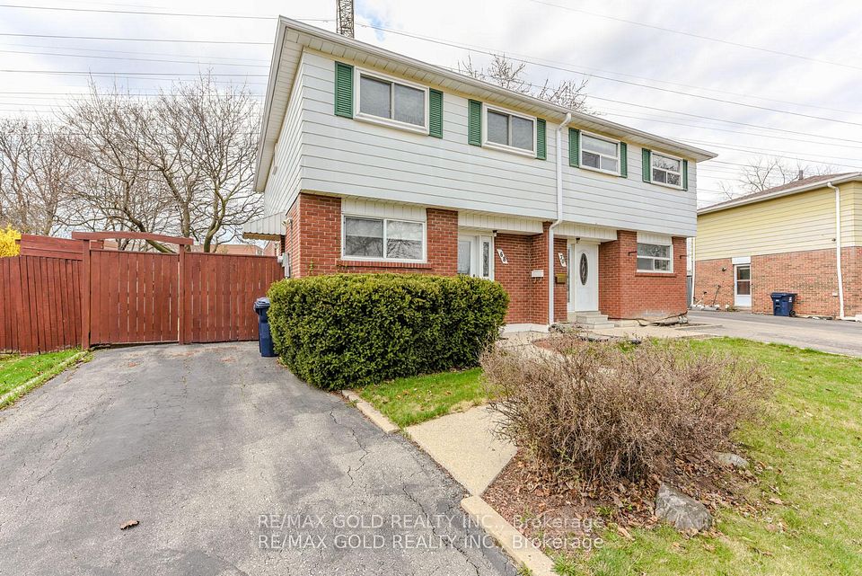 68 Lynmont