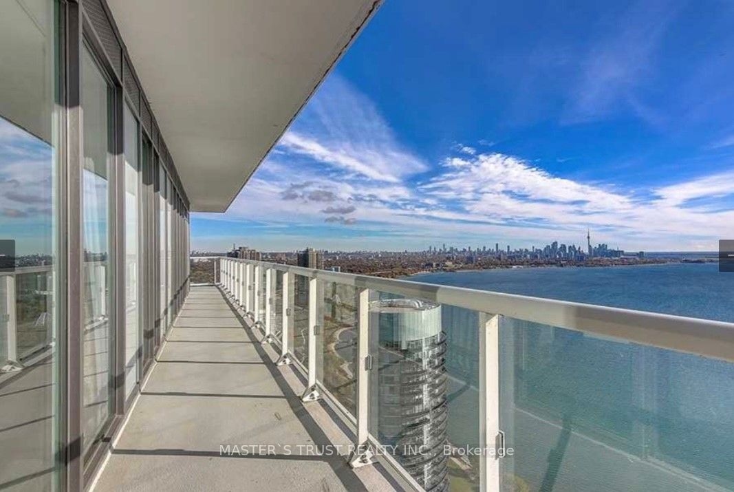 56 Annie Craig Drive, #4101