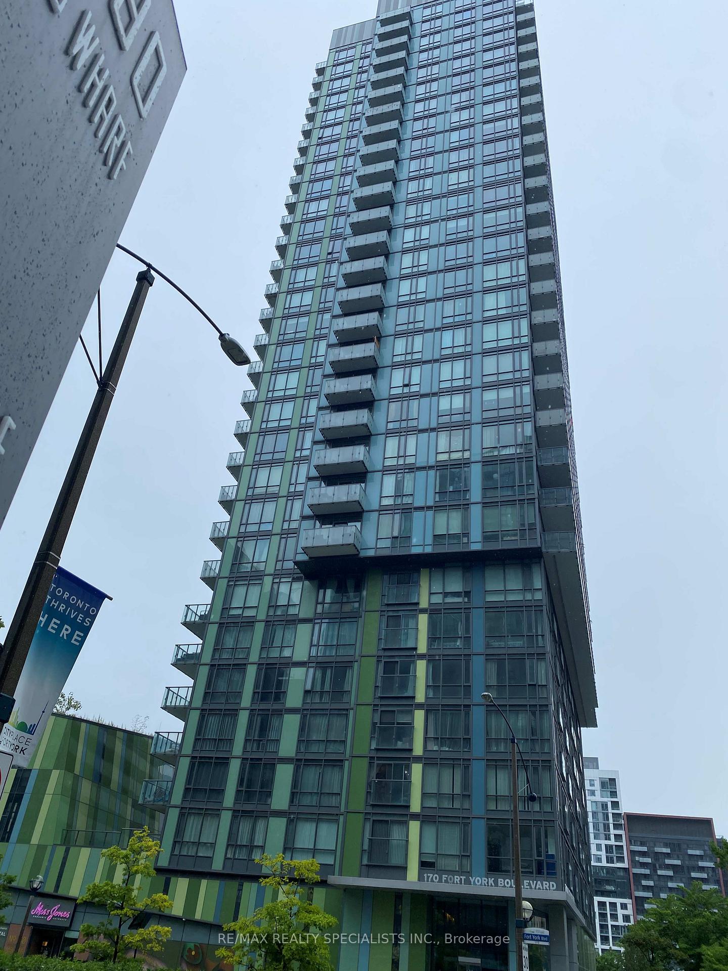 2 Bedrooms Condo at 170 Fort York, Toronto For sale