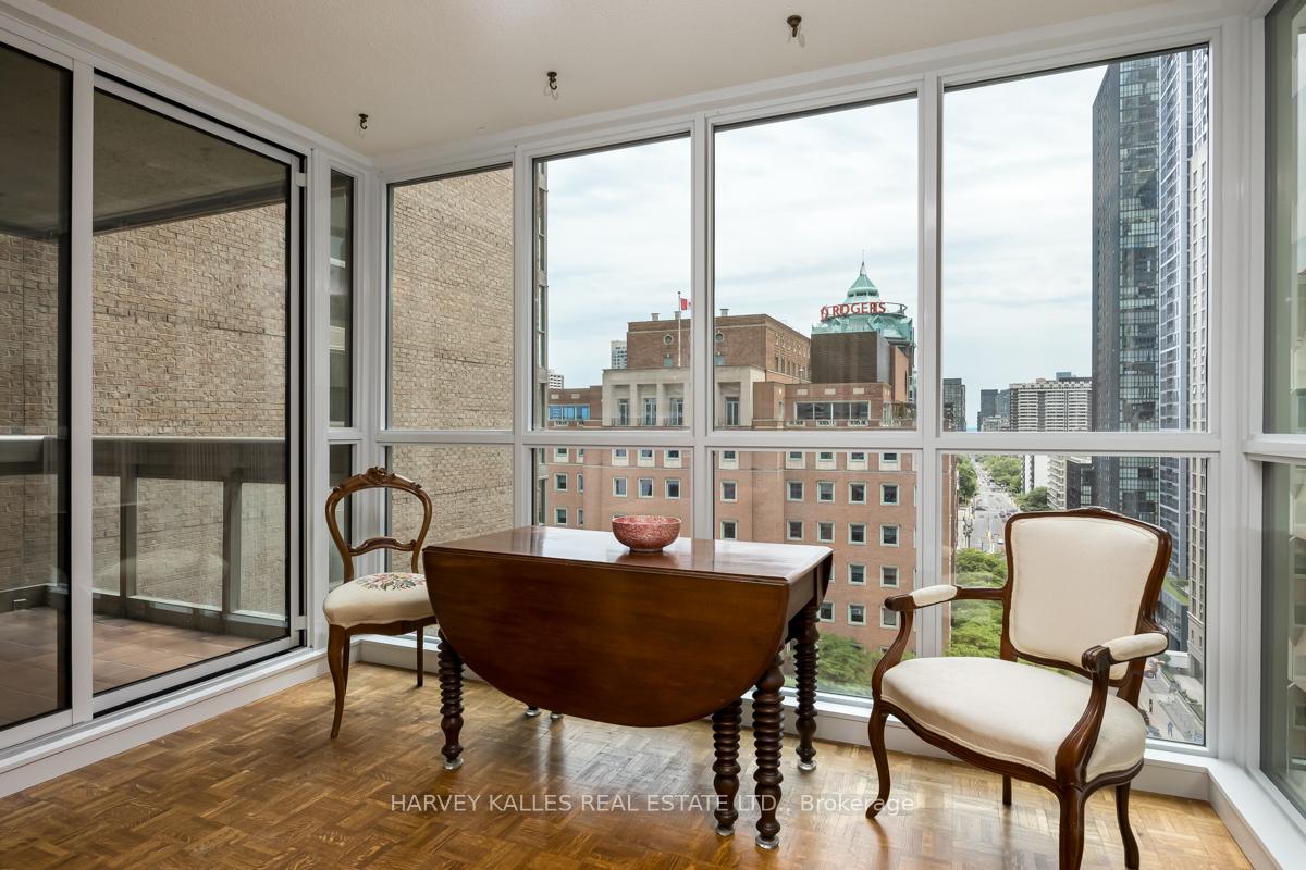 278 Bloor Street E 1501