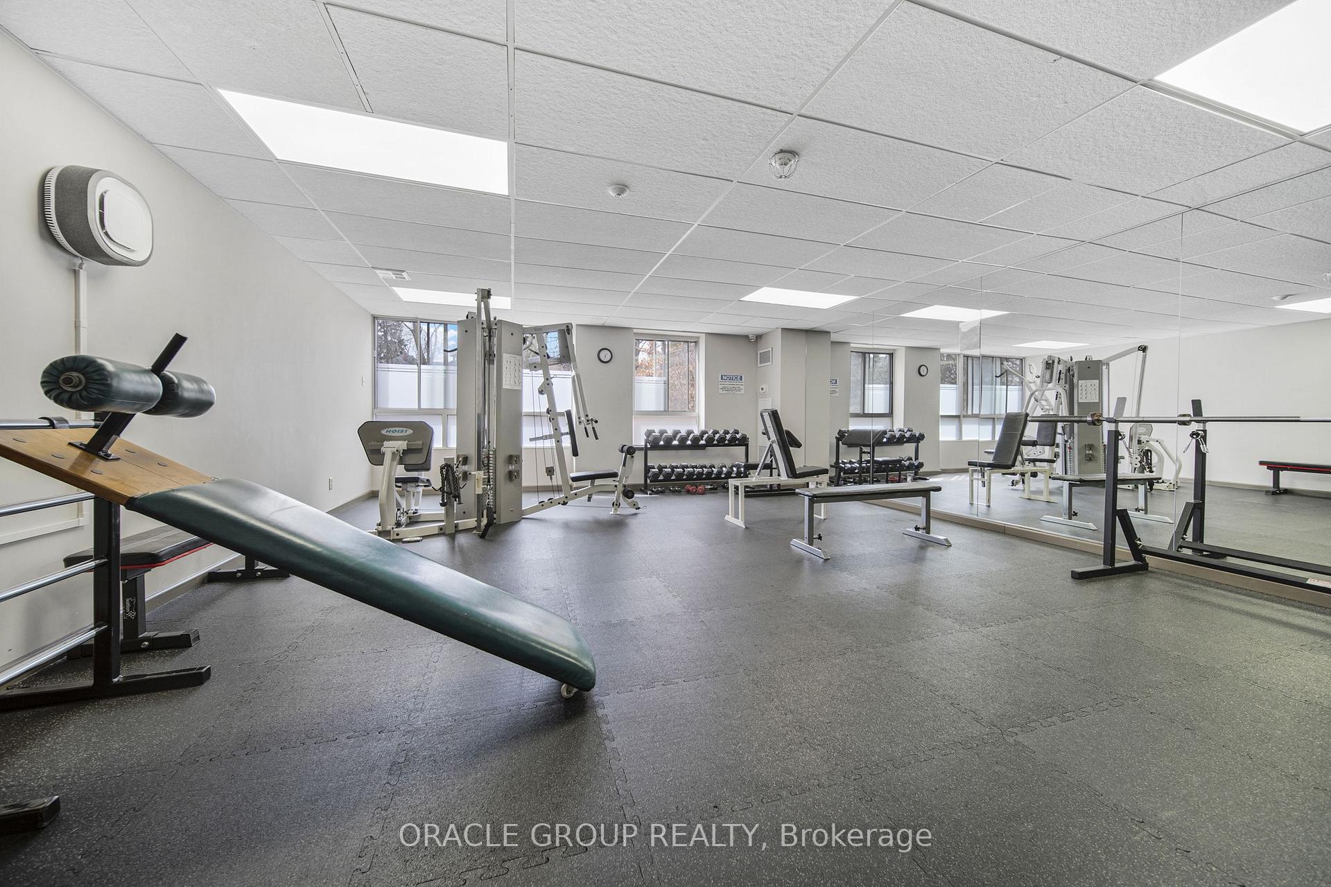 1 Bedroom Condo at 1485 Lakeshore,  Mississauga For sale