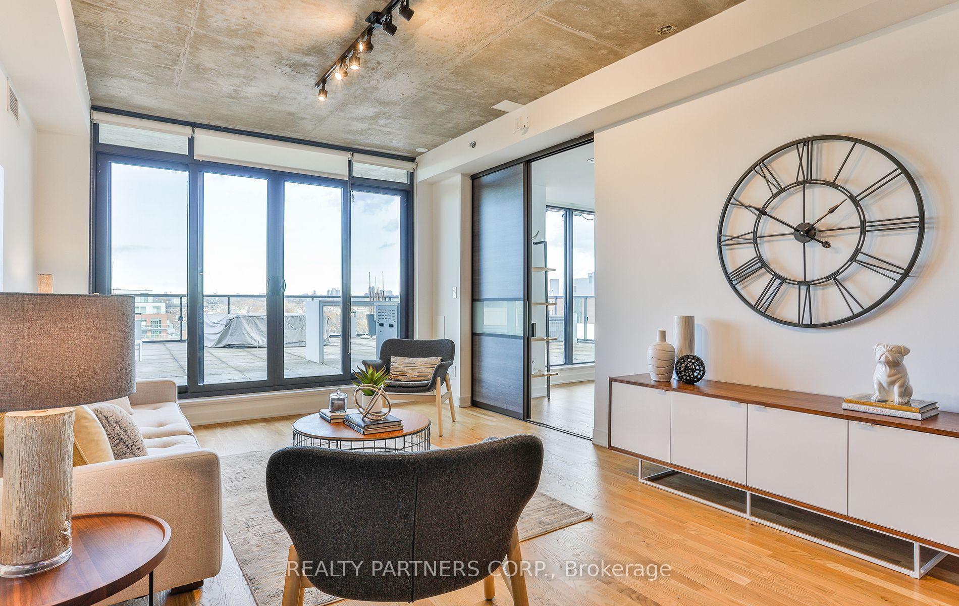 3 Bedrooms Condo at 8 Dovercourt,  Toronto For sale