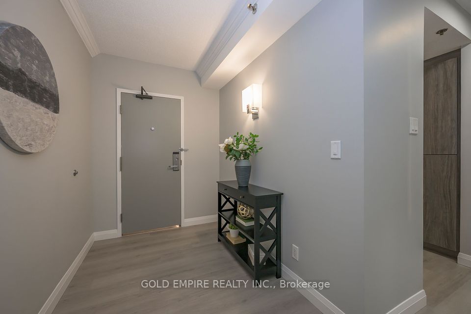 #1 BEDROOM - 300 King Street, London East, ON N6B 1S2