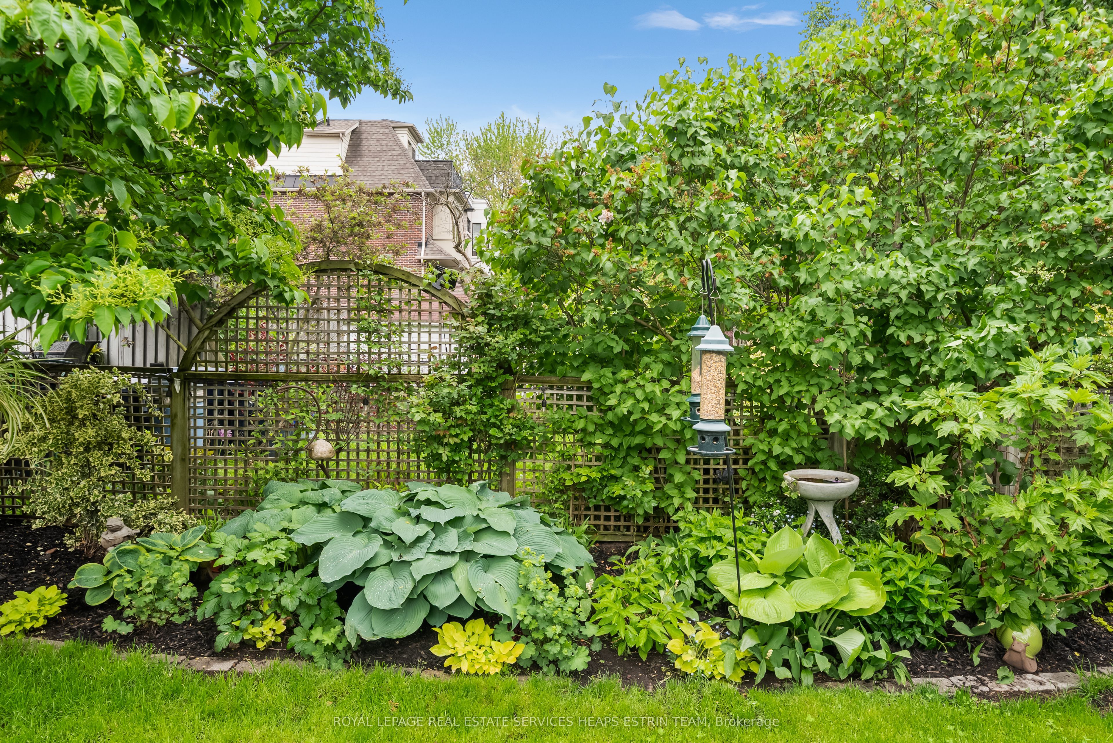 62 Fairlawn Avenue