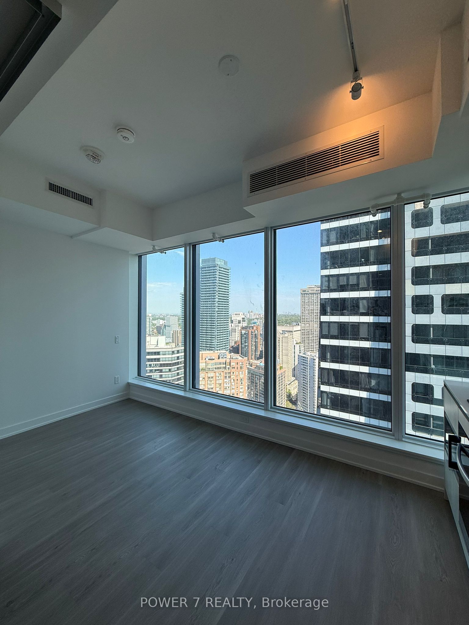 8 Wellesley Street W, #4605