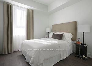 #TH8 - 5 Mabelle Avenue, Toronto, ON M9A 0C8