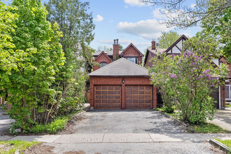 93 North Meadow Crescent, Vaughan, ON L4J 3C4