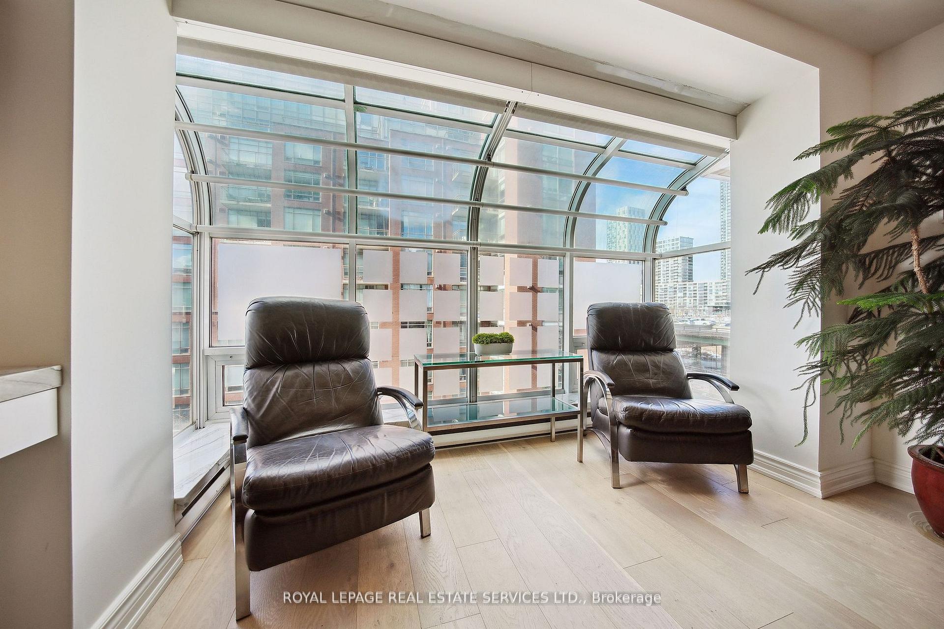 2 Bedrooms Condo at 480 Queens, Toronto For sale