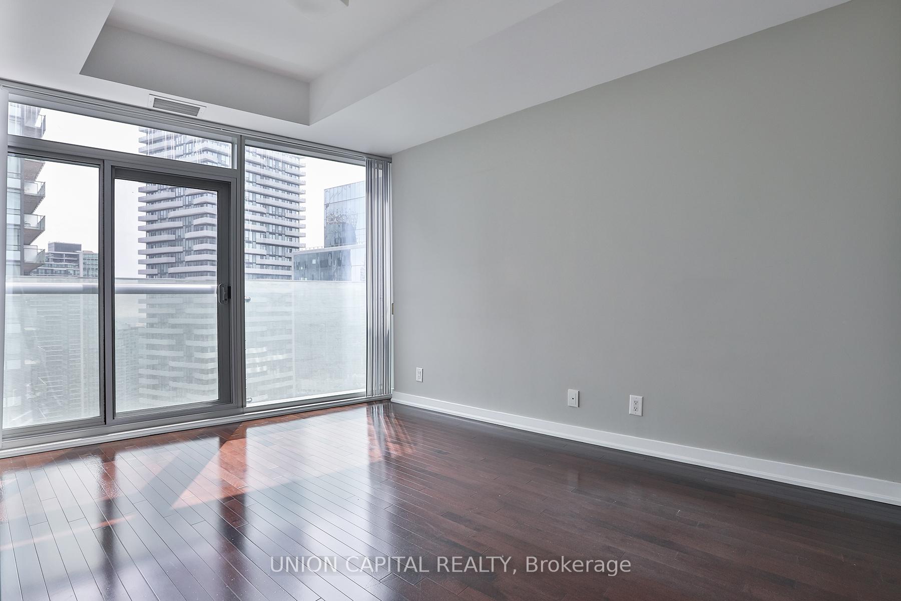 Condo at 14 York, Toronto For sale