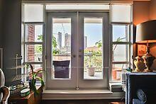 1 Bedroom Condo at 9 Burnhamthorpe, Toronto For sale