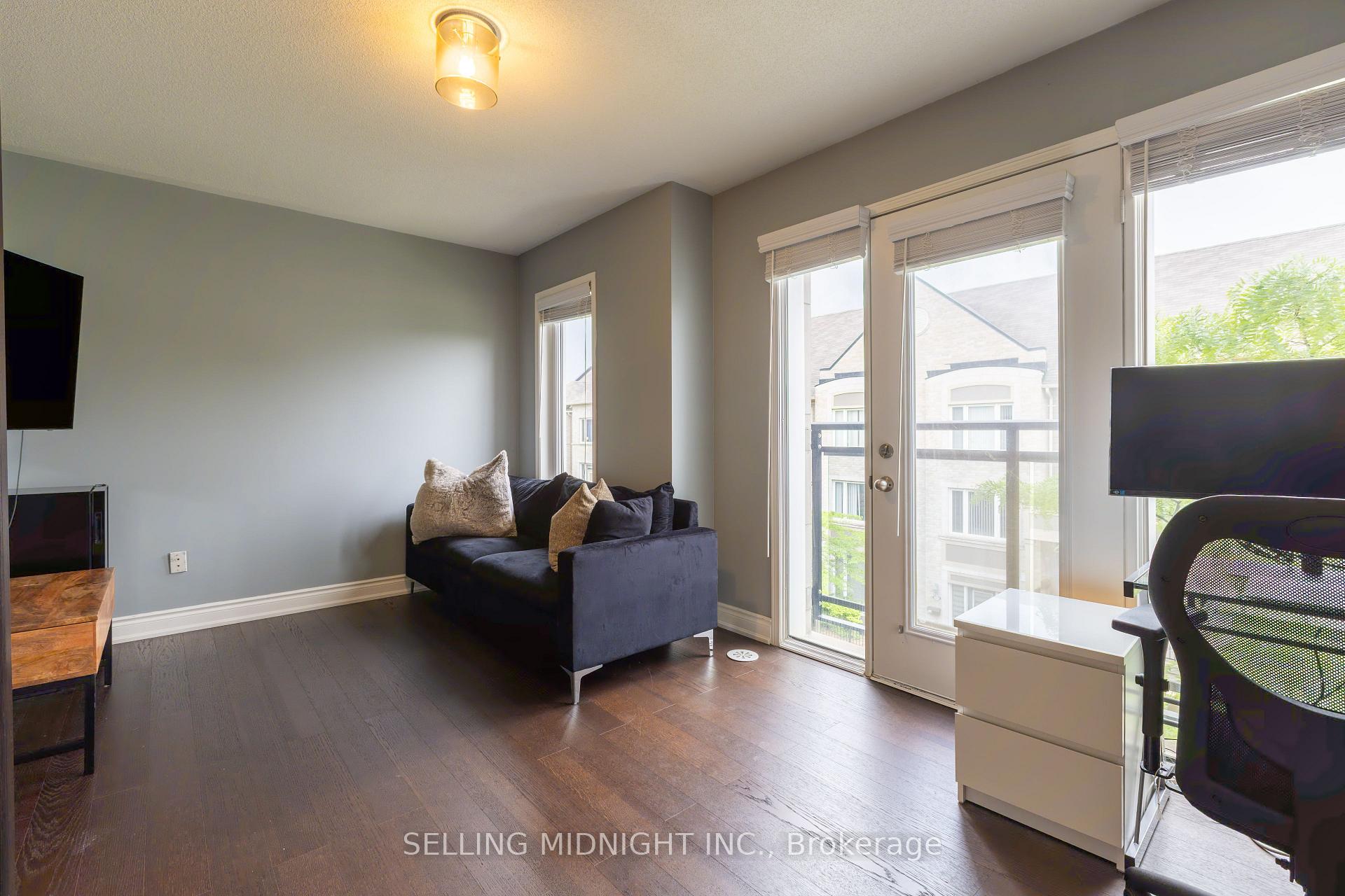2 Bedrooms Condo at 5650 WINSTON CHURCHILL, Mississauga For sale